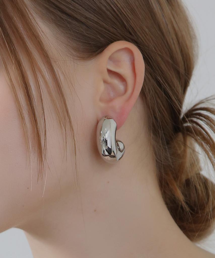 Dieuamour Orbic Bold Earrings