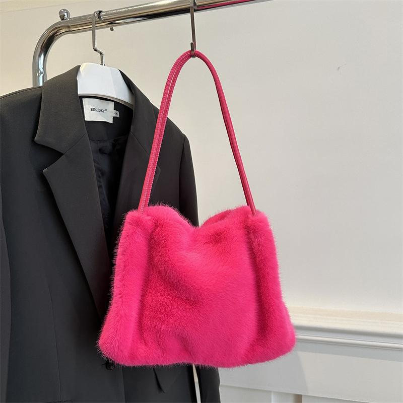 

Плюшевая сумка большой вместимости, женская осенне-зимняя новая простая сумка через плечо под мышкой, модная пушистая сумка-ведро 25x15x21cm