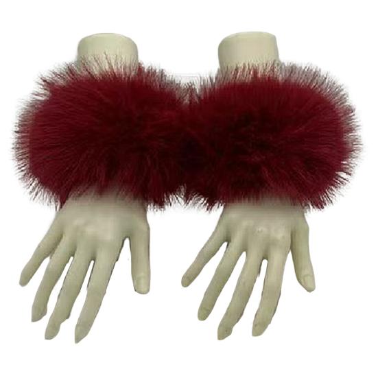 1 Pair Faux Fur Wrist Warmers Fluffy Women Plush Sleeve Cuffs Windproof Thermal Accessory for Jackets Sweaters