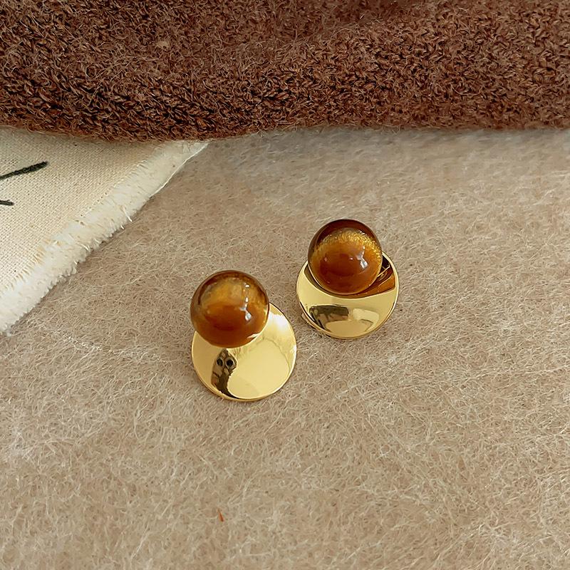 Autumn Retro Amber Stud Earrings - 2025 New Stylish High-End Design for Women