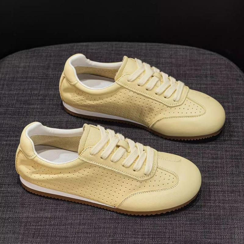 Soft bottom first layer cowhide little white shoes women's summer new thin hollow breathable flat bottom light casual board shoes