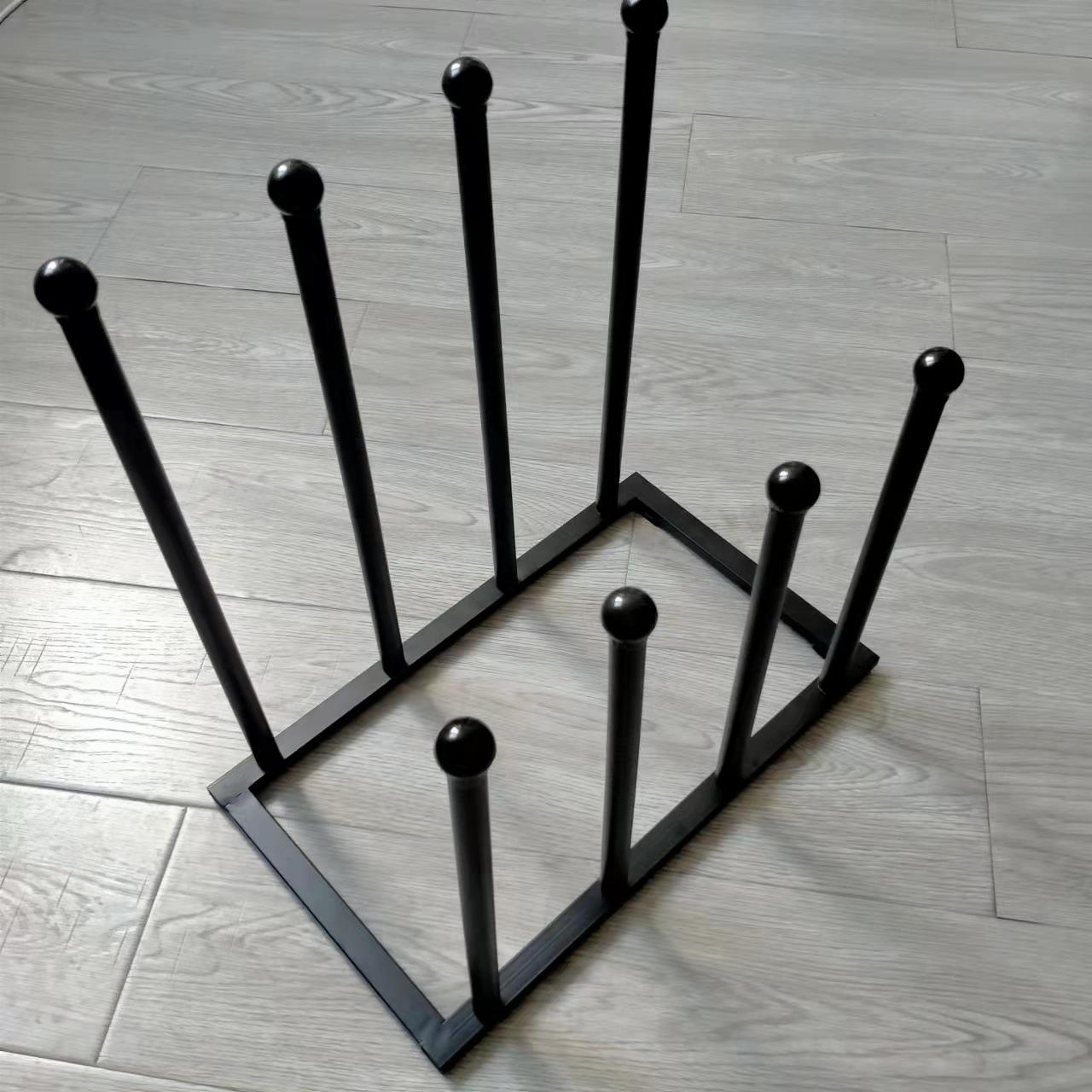 Черная металлическая выдвижная полка для багажника в европейском стиле 3300₽