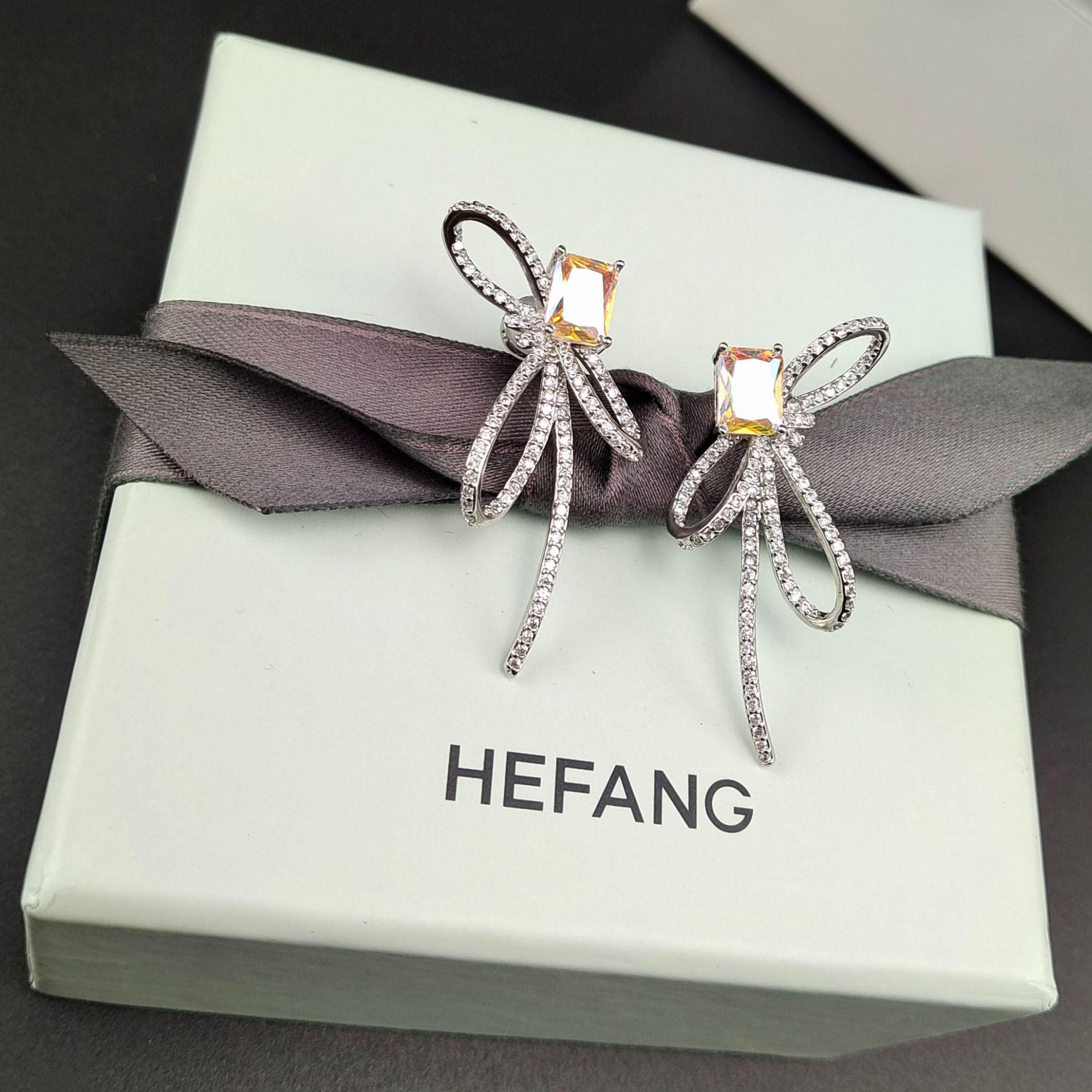 

Aurora Bow Earrings, Fashionable, Luxurious, Elegant, Earrings, Aurora Sugar Earrings for Girls