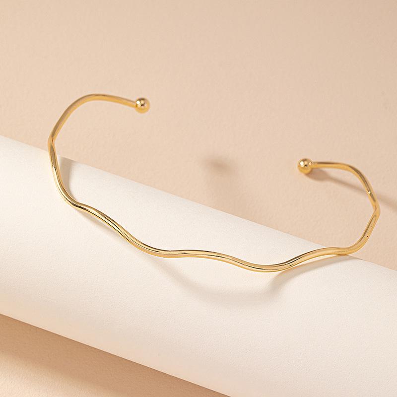 Korean-Style Geometric Irregular Choker: Retro, Cold, Niche Design for Women's Street Fashion
