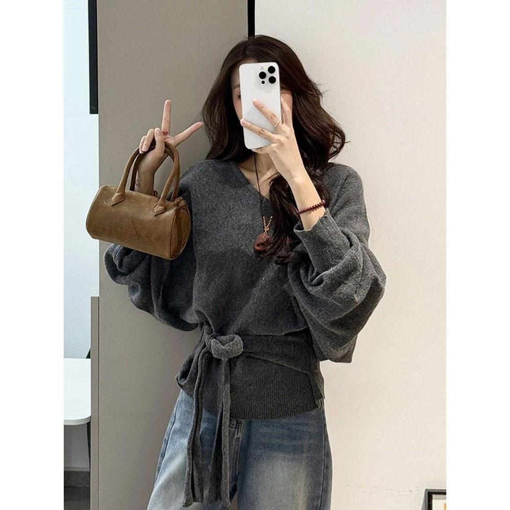 

Plus-Size Korean Style Batwing Sleeve Knit Sweater with Tie-Up Waist - Apricot 4XL (Recommended: 90-100 kg) темно-сірий