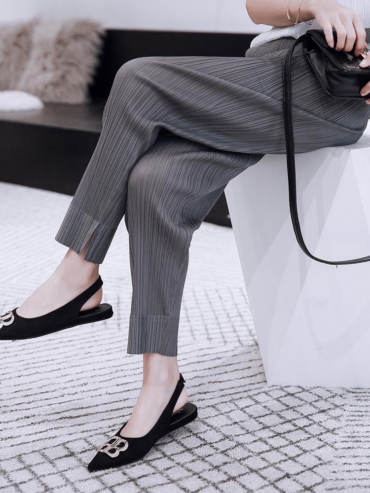 Miyake Women's Summer Pleated Cropped Pants: Trendy Loose-Fit Straight-Leg Style