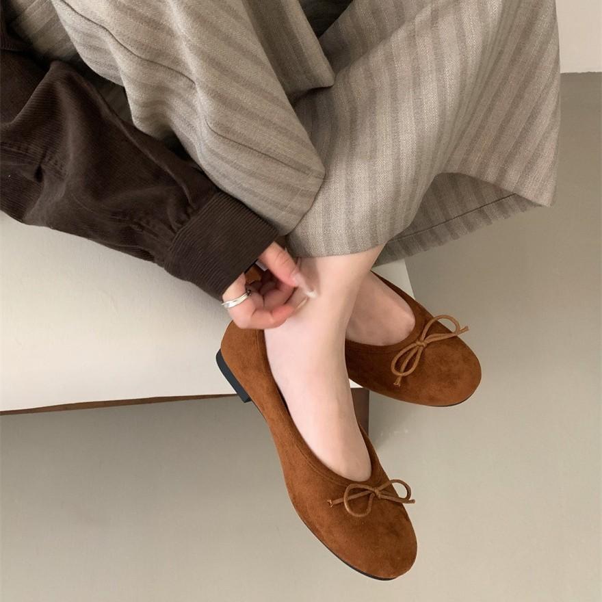 2025 new round head flat bottom soft and comfortable Doudou women's shoes casual versatile bow shallow mouth grandma single shoes women