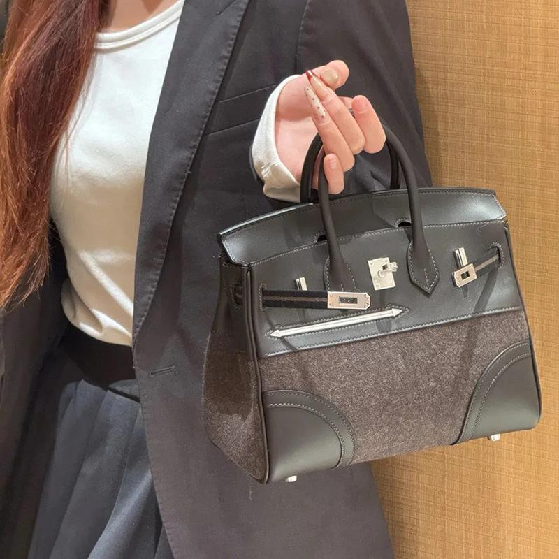 Haute Couture Version First Layer Swift Cowhide Splicing Felt, Contrasting Leather Handheld Women's Bag Shoulder Messenger Bag