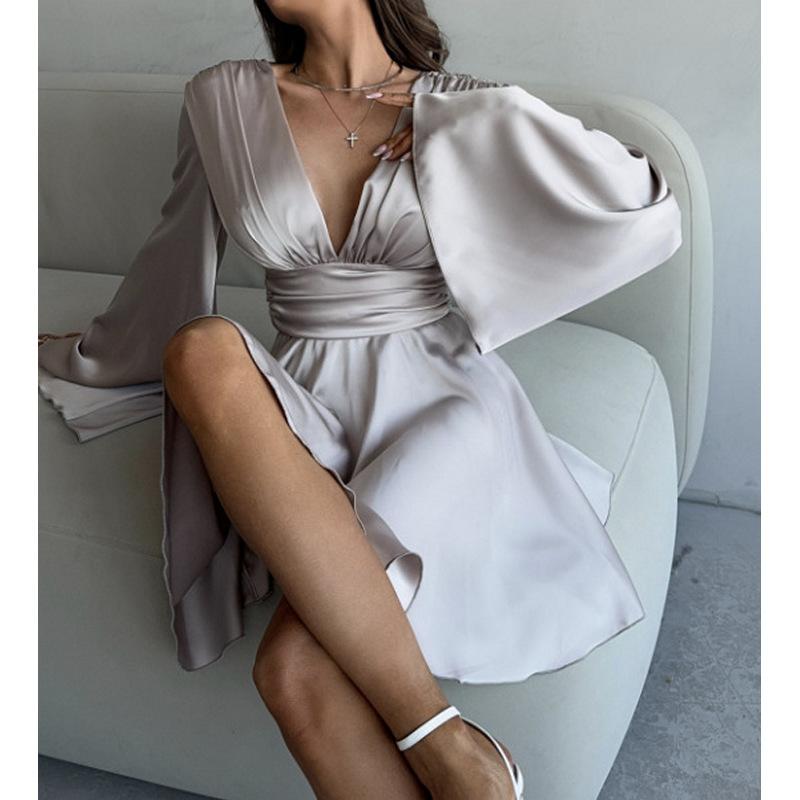 

Платье из французского атласа в европейском и американском стиле с расклешенными рукавами, однотонное, с длинными рукавами, женское, с V-образным вырезом, обтягивающее талию, короткое платье L серый