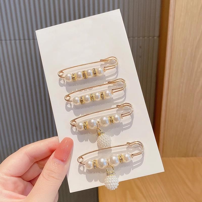 Women's Adjustable Pearl Safety Pin for Waist-Cinching and Neckline Fixing