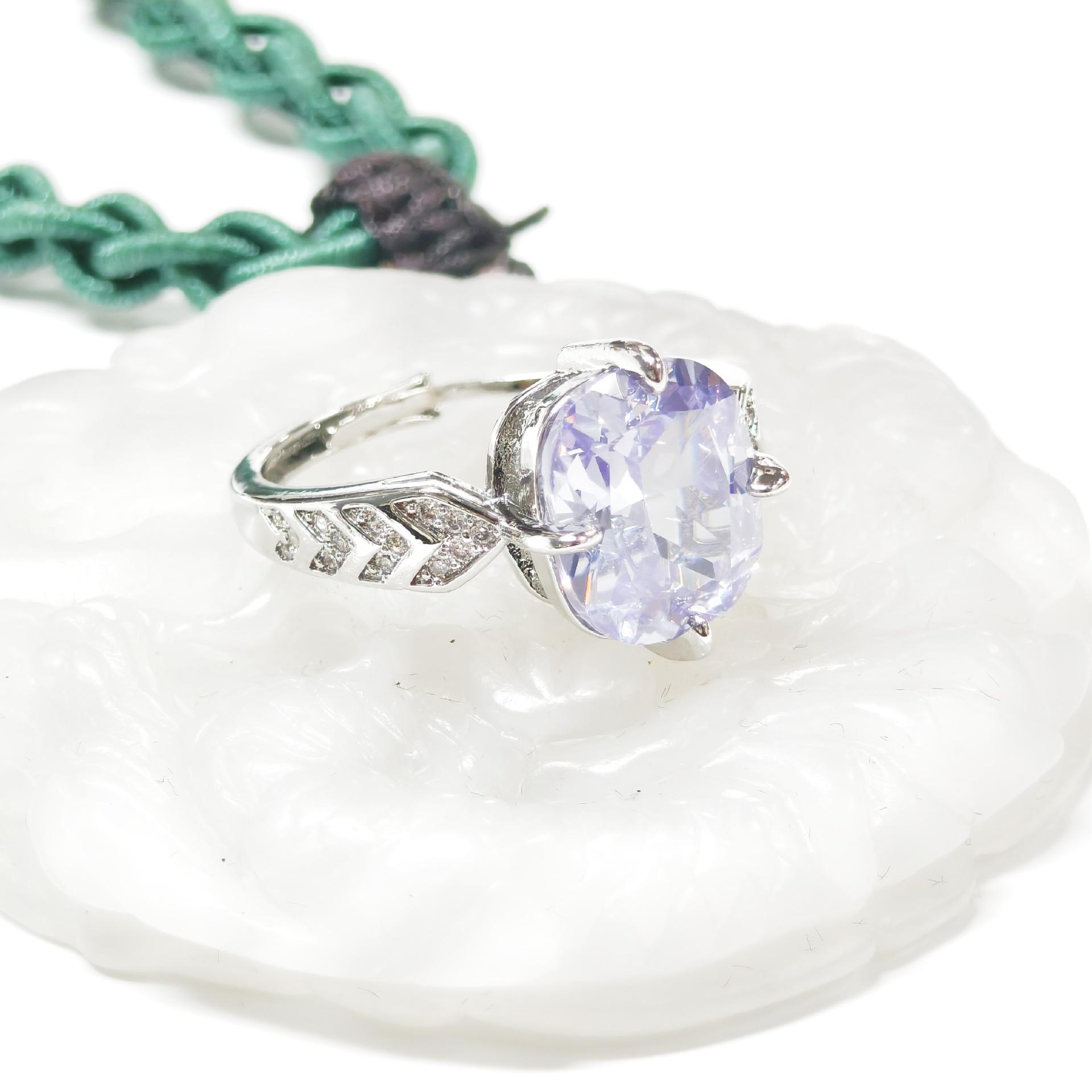 Gessen Jewelry: Women s Exquisite Leaf-Inlaid Diamond and Gemstone Ring, Trendy and Recommended. One Size