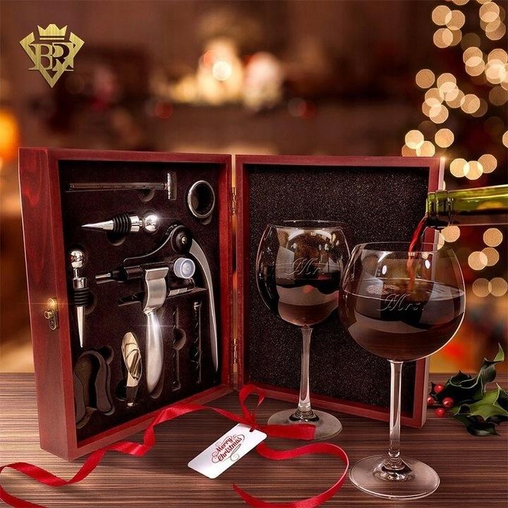 Wine Set In an Elegant Box, Corkscrew, Opener, Thermometer 9 In 1
