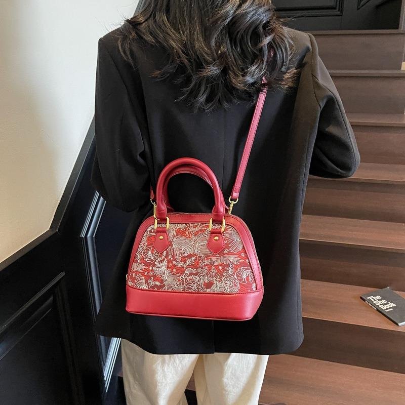 Wedding Bag High-end Small Bag Women's Red Envelope New Red Portable Shell Bag Wedding Bride Bag
