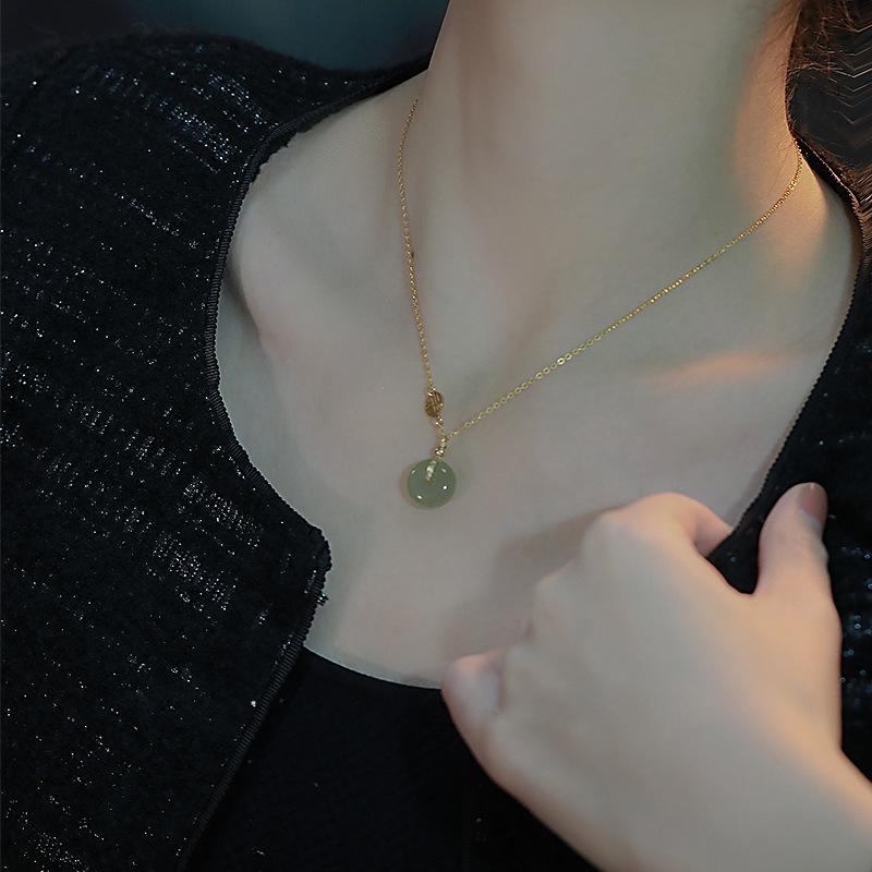 New Ping An Buckle Necklace, Women's Blessing Brand Clavicle Chain, Summer Light Luxury, Niche Design, and A Gift for Girlfriends