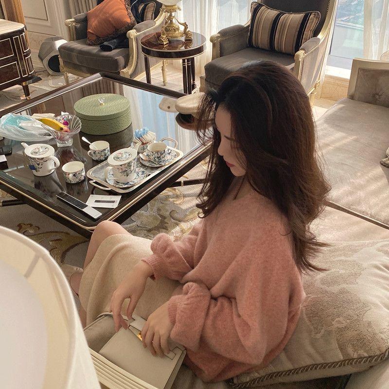 Dámský svetr s výstřihem do V měkký lepkavý podzimní a zimní volný nošení lucernové rukávy dlouhý rukáv pletený spodní svetr dámský