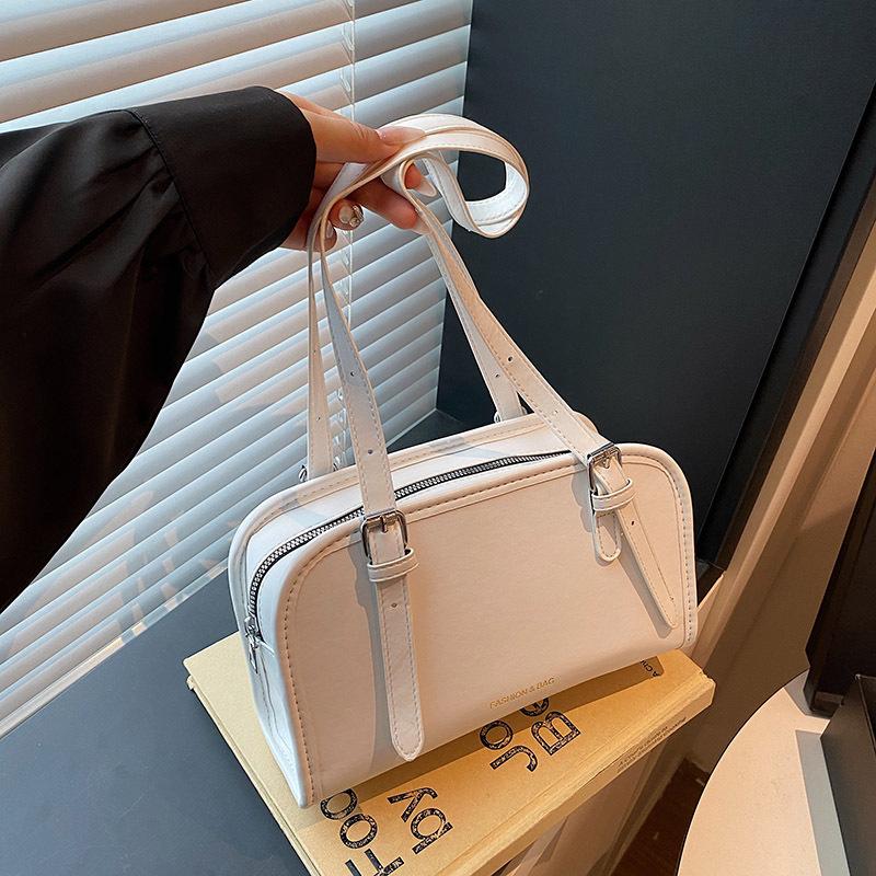 Source Manufacturer Women's Bag 2025 New Trendy Fashion Handbag Simple Niche Underarm Bag Shoulder Bag Wholesale