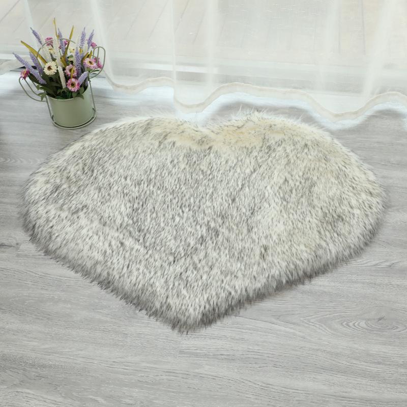 Solid Color Heart-Shaped Long Pile Faux Wool Bedroom Floor Mat
