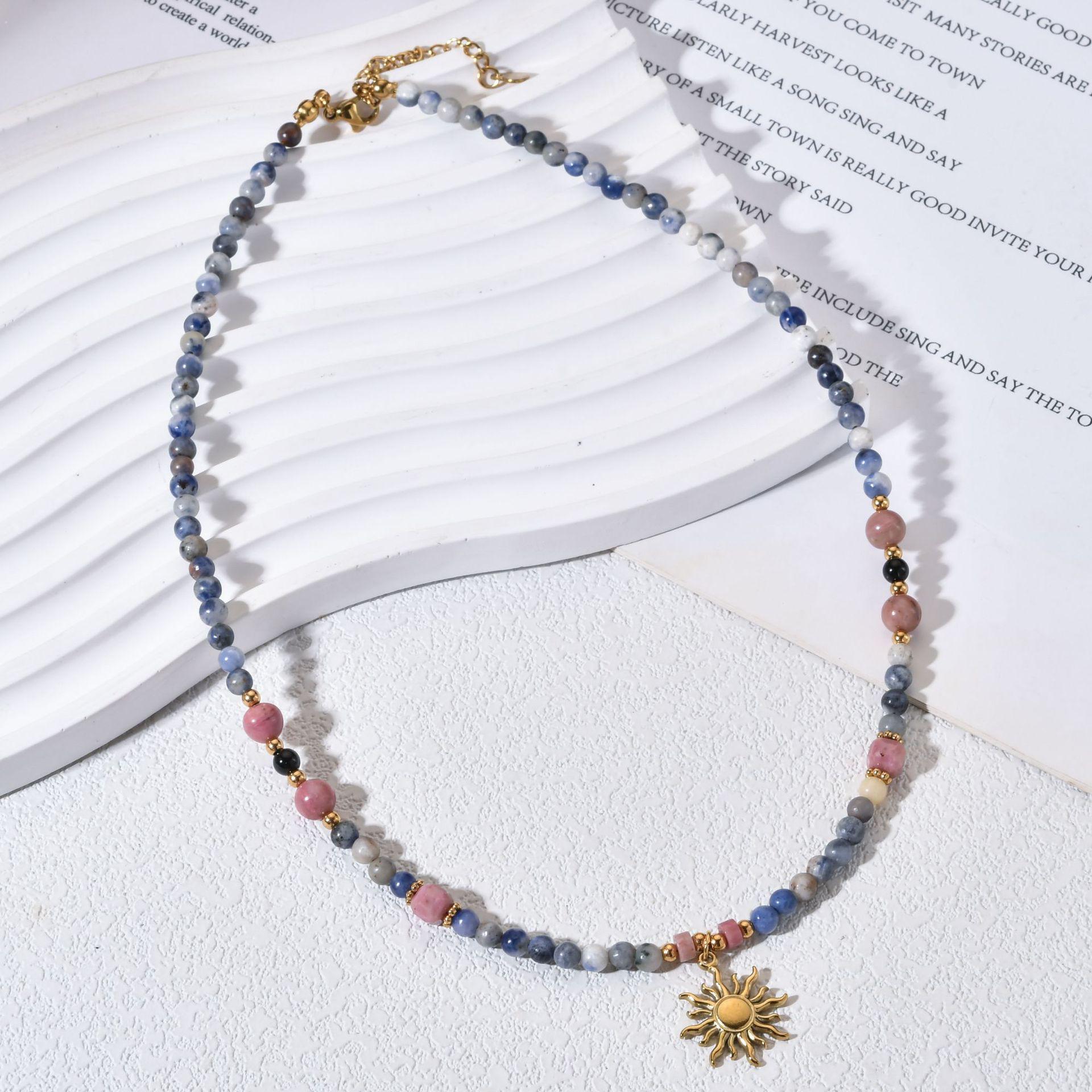 Elegant Natural Stone Beaded Pendant Necklace - Colorful, High-End Clavicle Chain, Non-Fading Luxury Choker