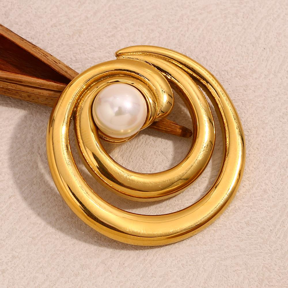 MamacitaSlay Unique 18K Gold Plated Stainless Steel Round Pearl Brooch Waterproof Jewelry Unisex Creative Collar Decoration