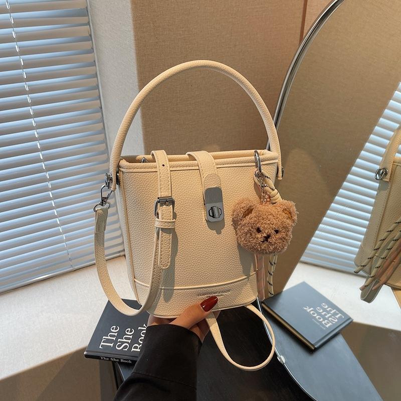 Handbag Women's New Trendy Fashion Versatile Premium Shoulder Bag Crossbody Bucket Bag