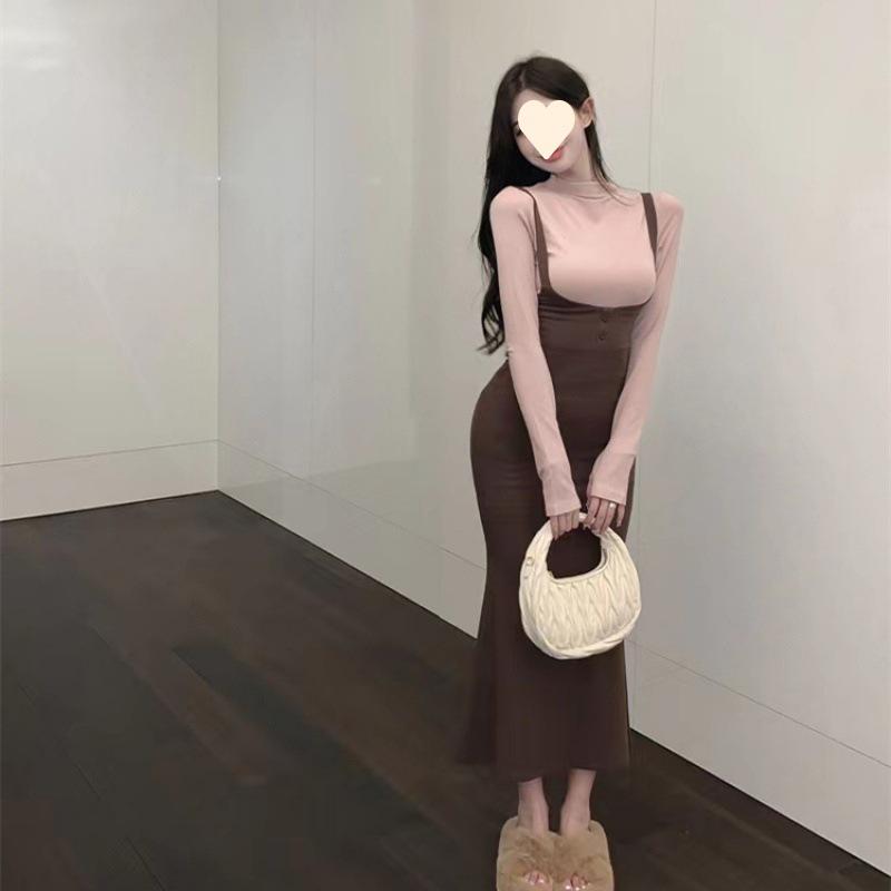 Kadın Alman Kadife Sıcak Balık Kuyruğu Elbise Takımı - Belden Oturan, Kalçayı Saran, Sonbahar ve Kış için Orta Boy İki Parça Set