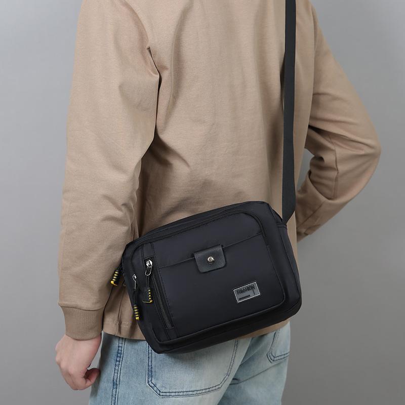 Crossbody Bag Men's Multi-Layer Zipper Coin Purse Outdoor Commuter Business Travel Shoulder Bag