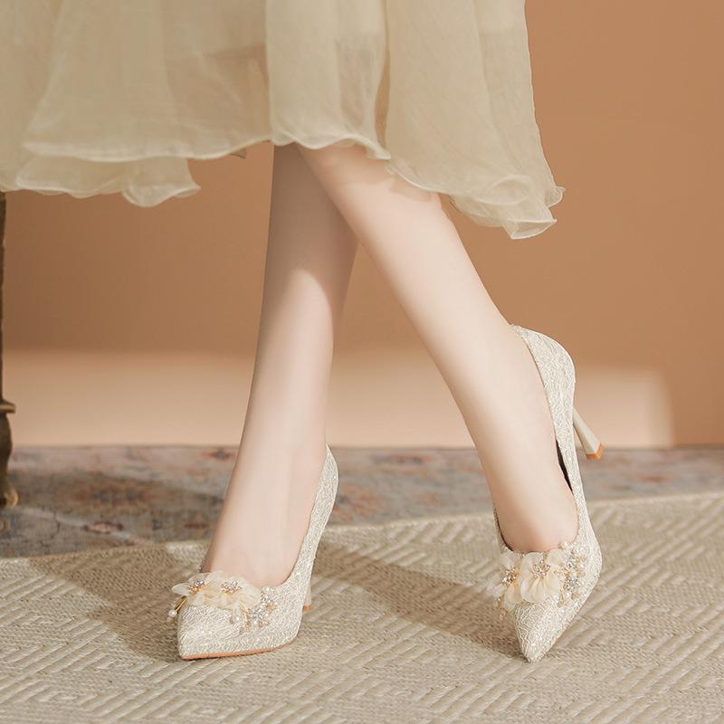 Bridal Wedding Dress Stiletto Wedding Shoes Women Are Not Tired Feet Waterproof Table High Heels Rhinestone Flower Shallow Mouth Stiletto Shoes