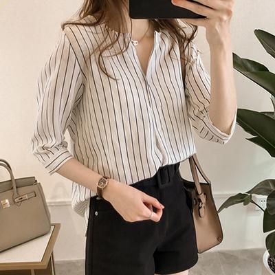 Summer Fashion Round Neck Striped Shirts Women Short Sleeve Tops Loose Casual Plus Size Blouses Women Elegant Vintage Simple Office Lady Shirt 1283