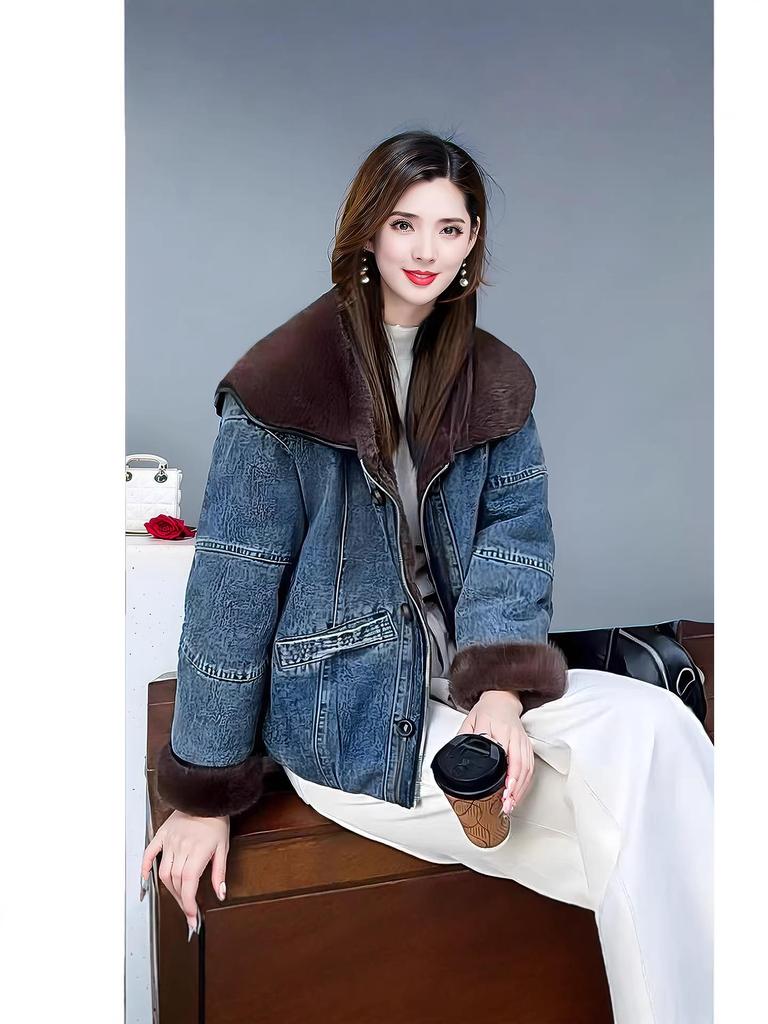 Women's Plus Velvet Cropped Denim Jacket - Winter 2025 Trendy Fashion, Warm & Casual.