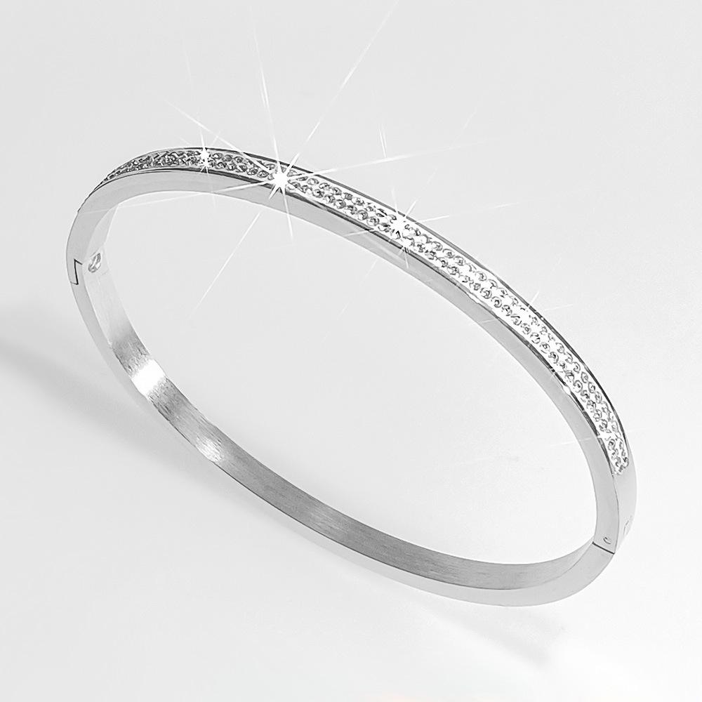Rose Gold Bamboo Joint Titanium Steel Bangle - Luxurious, Non-fading, Diamond-studded, Waterproof Women's Bracelet.