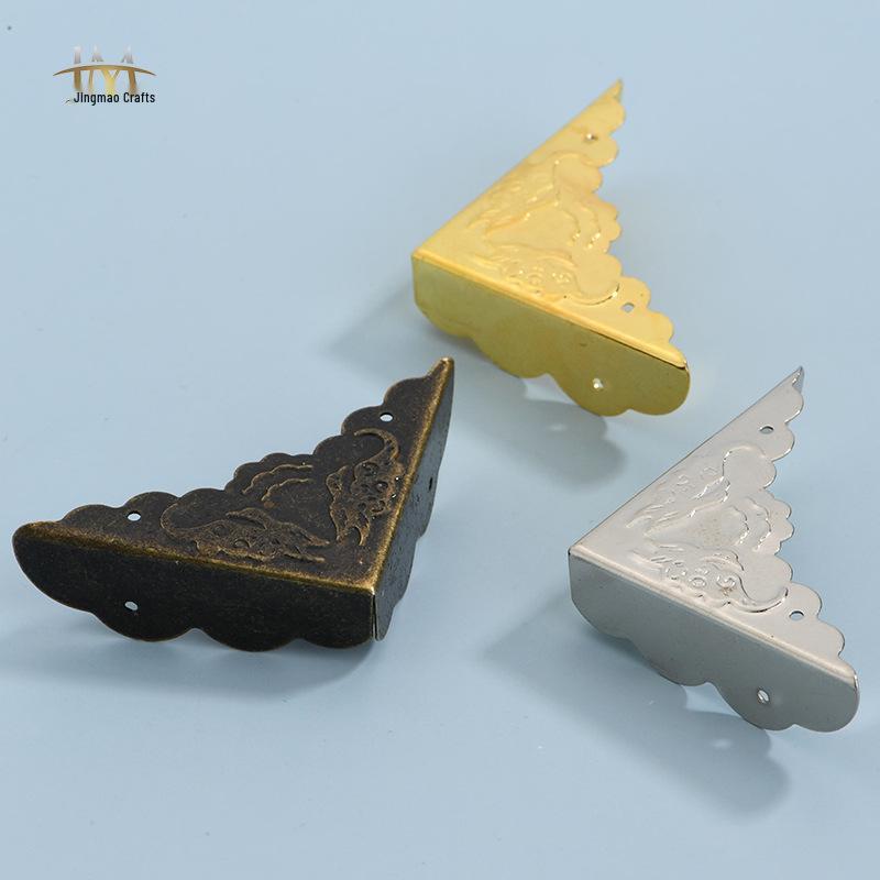 Antique Bronze Gold Right Angle Iron Corner Protector for Wood Furniture