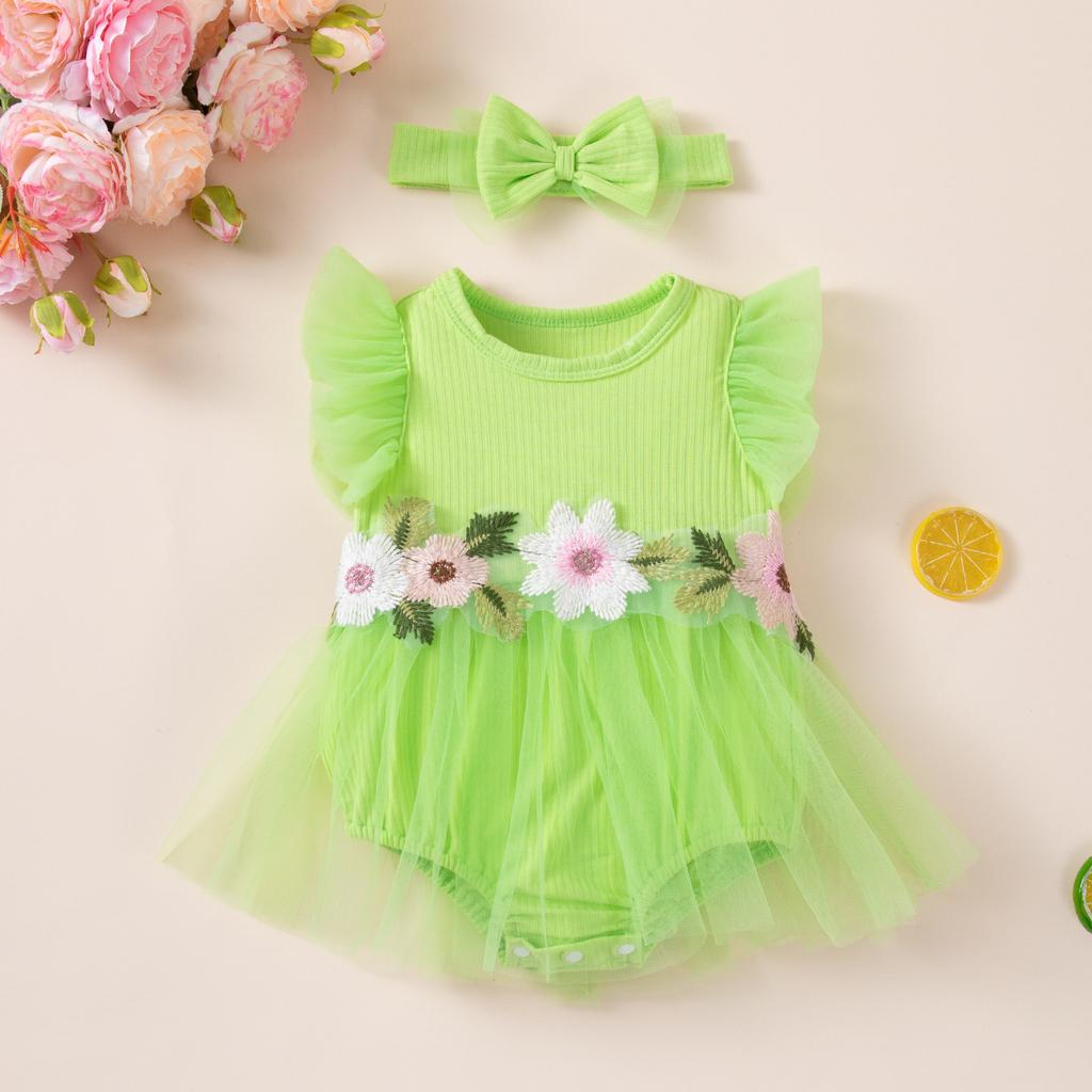 Neues Baby-Mädchen-Netzkleid Stilvoller und niedlicher Jumpsuit mit kleinen Blumen-Flatterärmeln und Haarschmuck-Set