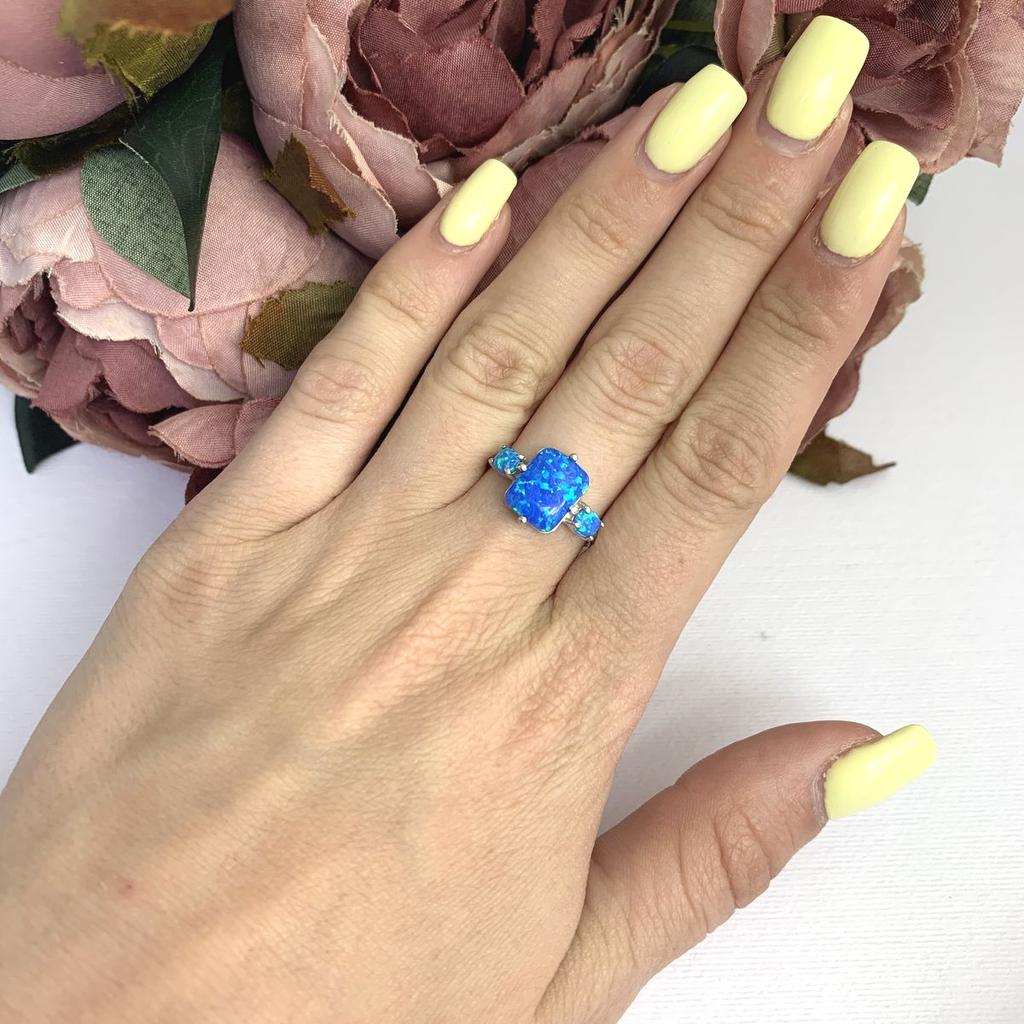 Silver Ring with Opal 1.408ct (2090144) 2.08 Gr. 925 Samples