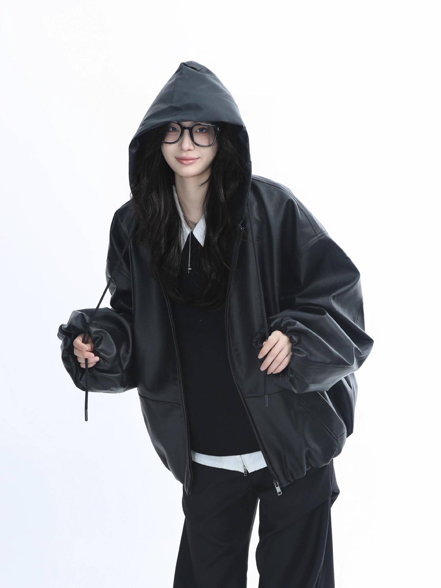 

Унисекс Черная Кожаная Мотоциклетная Куртка - Короткий Стиль для Весны и Осени Double Extra Large чёрный