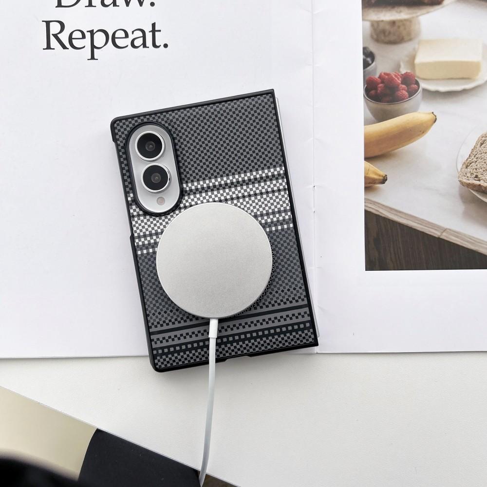 Carbon Fiber Pattern Fashion Hard PC Magnetic Case for Samsung Galaxy Z Fold 8 Ultra 8 7 6 5 for Magsafe Wireless Charging Cover