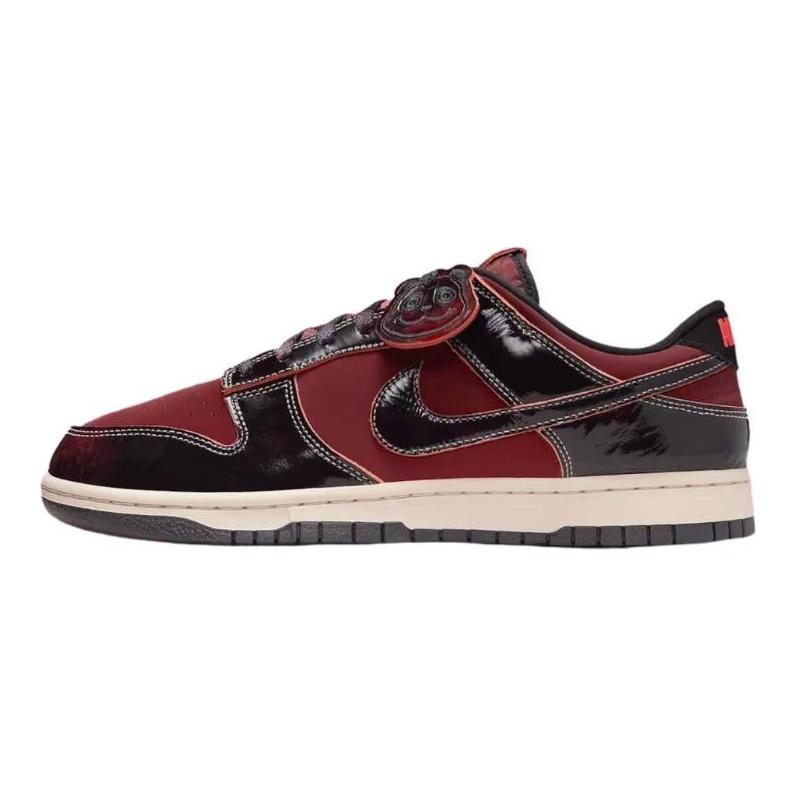 Nike Dunk Low SE Pacchetto Panda-Monium - Rosso Squadra Sneakers Unisex Rosso-Squadra-Scuro Rosso-Università Rosso-Solare HQ1965-600