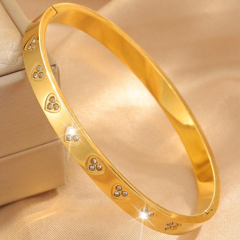 Fashionable Love Heart Couple Style High Light Luxury Love Jewelry Bracelet One Size(16-22CM)