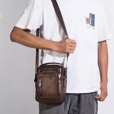 Mode Cuir Sac à Bandoulière Simple pour Homme Cuir Vachette Couche Supérieure Sac Bandoulière Homme Multifonctionnel