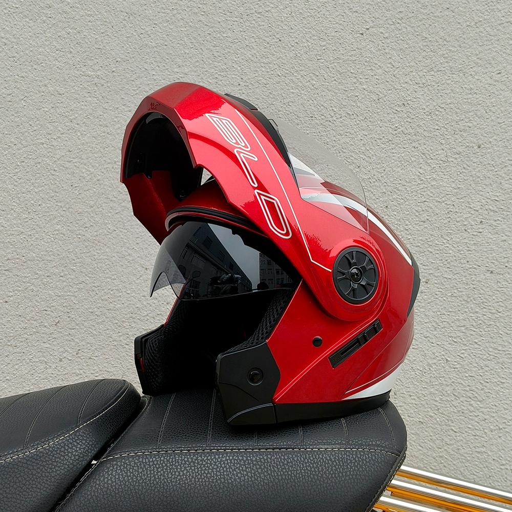 Latest Dual Lens Safety Flip Motorcycle Helmet Interior Visor Fashion Modular Moto Helmet Voyage Racing Men Women DOT Approved