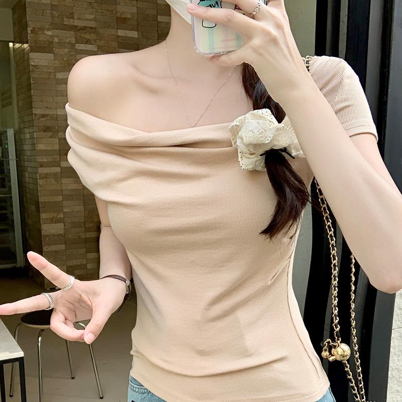 New One-length Neckline Front Shoulder Short Sleeve T-shirt for Women's Summer New Irregular Short Off-shoulder Top