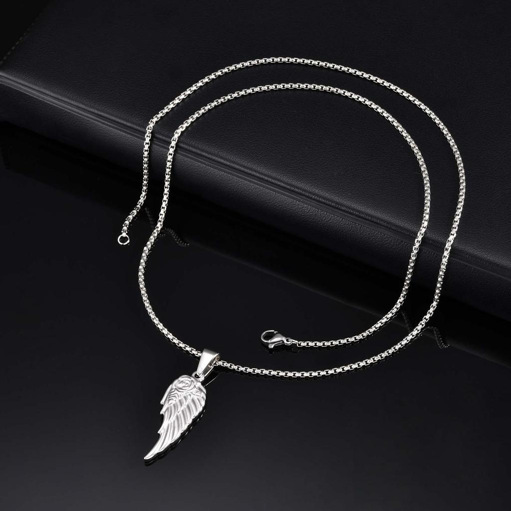 Vintage Silver Color Feather Pendant Necklace for Men Punk Hip Hop Long Chains Half Wing Necklace Stainless Steel Jewelry Gift