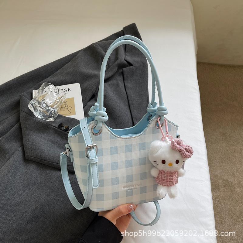 Niche fashionable bag women's new summer simple chain bag messenger bag high value portable shoulder bag