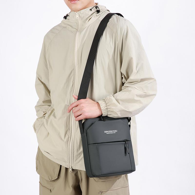 Men's Bag Mobile Phone Shoulder Bag Business Commuter Crossbody Bag