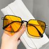 Retro-Brillen UV-Schutz Damen-Sonnenbrillen Klare Rahmen Sonnenbrillen Übertriebene Sonnenbrillen Shades