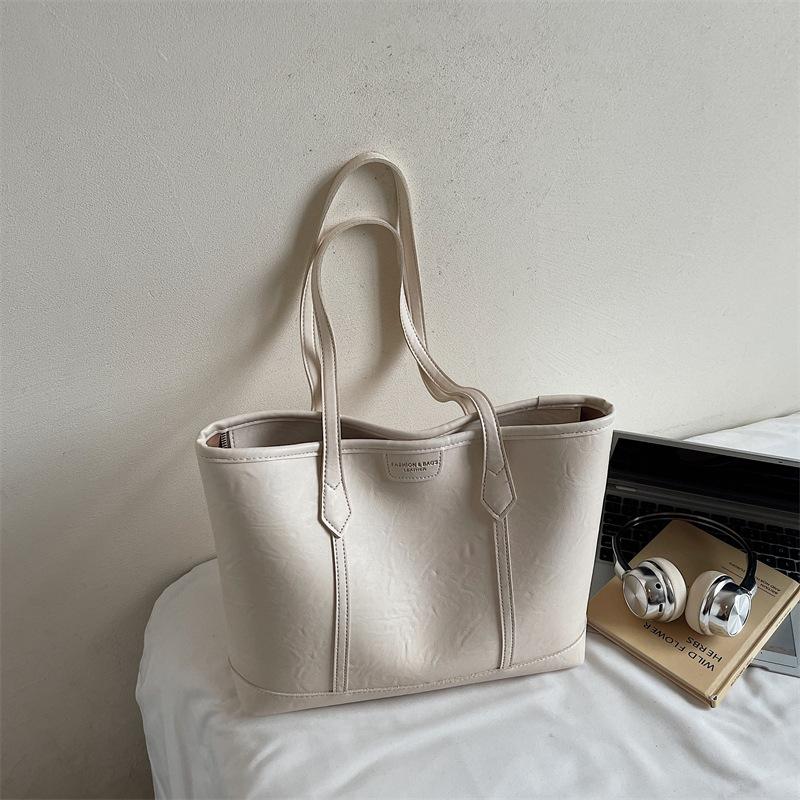 Large capacity bag women's new casual retro shoulder bag fashion class commuter bag tote bag