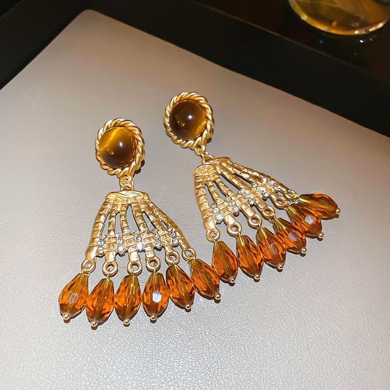 "Vintage Silver Needle Diamond Snake Earrings for Women – Light Luxury, High-End Style"