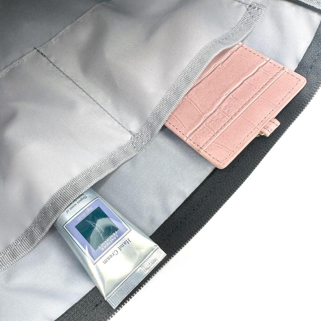 18L square backpack black [Columbia]