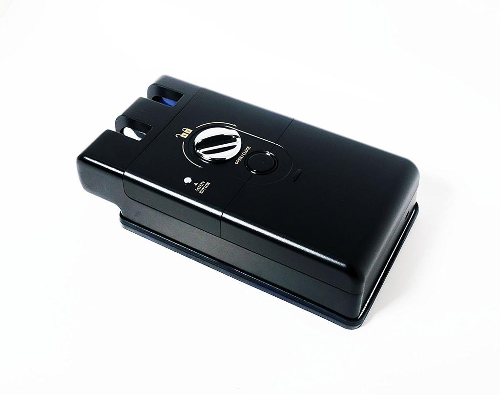 EPIC TOUCH HOOK 2 Inteligentní zámek pro posuvné dveře Automatické zamykání PINem Call centrum Funkce neoprávněné manipulace s PINem Alarm Kód ochrany proti neoprávněné manipulaci/MIFARE(R) 24 hodin