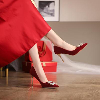 Παπούτσια με τακούνια