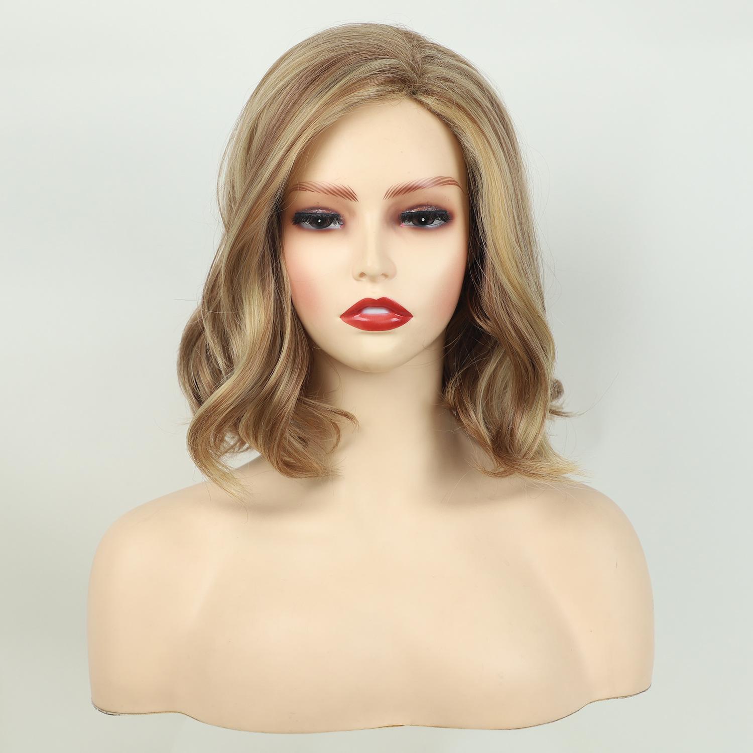 

Синтетические короткие вьющиеся парики светло-русые смешанные коричневые волнистые парики для женщин термостойкие волокна повседневный парик для косплея золотой